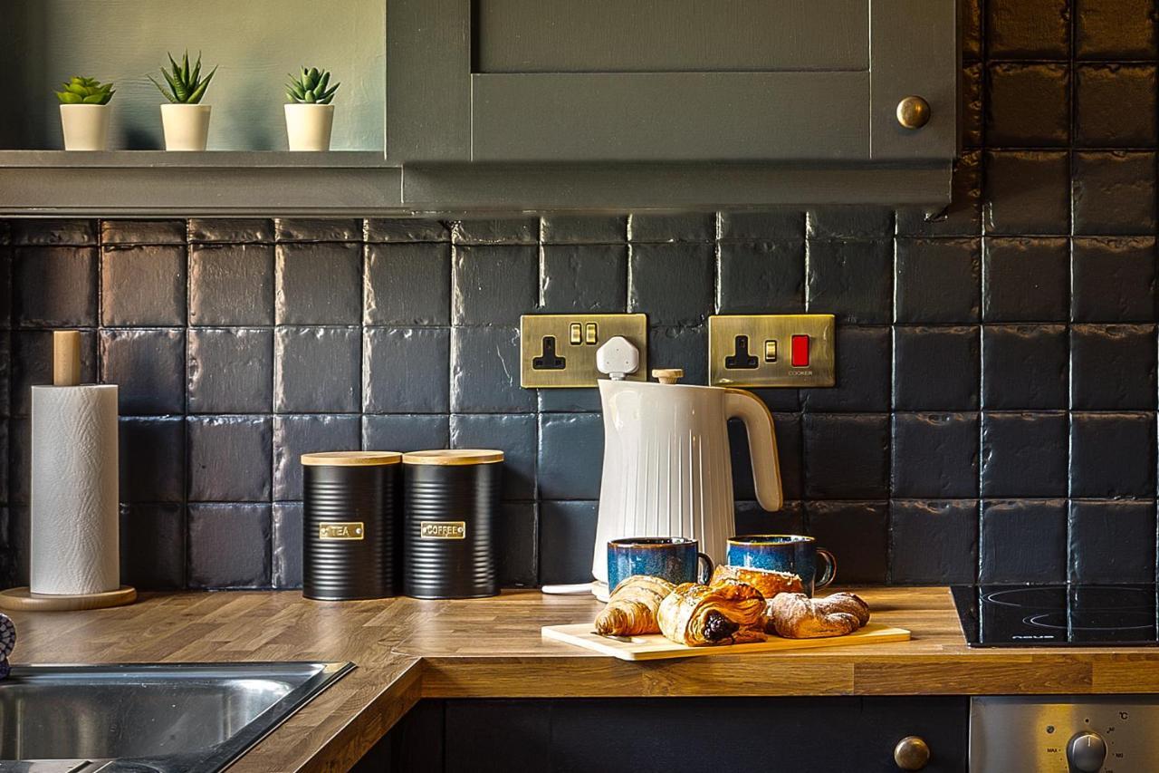 Stylish Romantic Country Escape Near Chester Christleton Exterior foto