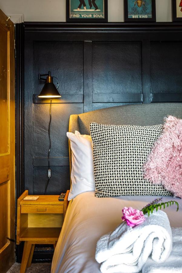 Stylish Romantic Country Escape Near Chester Christleton Exterior foto